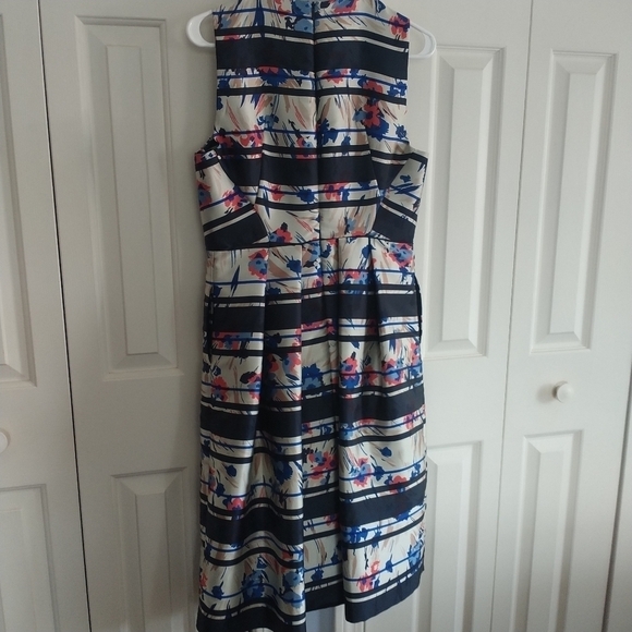 L.K. Bennett London Poppy Classic V Neck Dress 8 - Picture 5 of 12